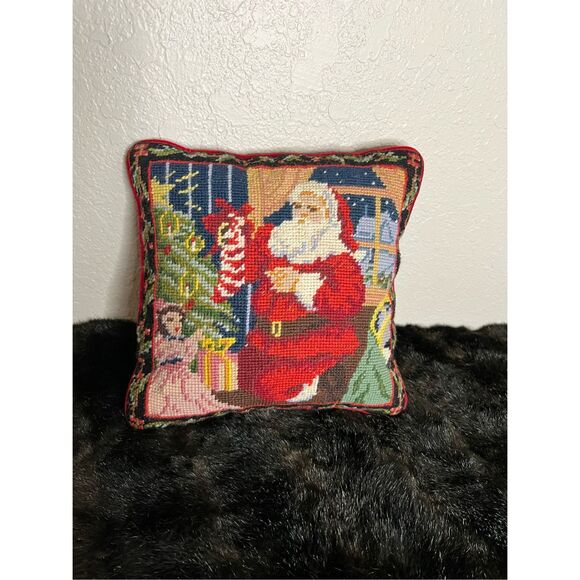 Needelopoint Pillow--Christmas Pillow--Santa Pillow